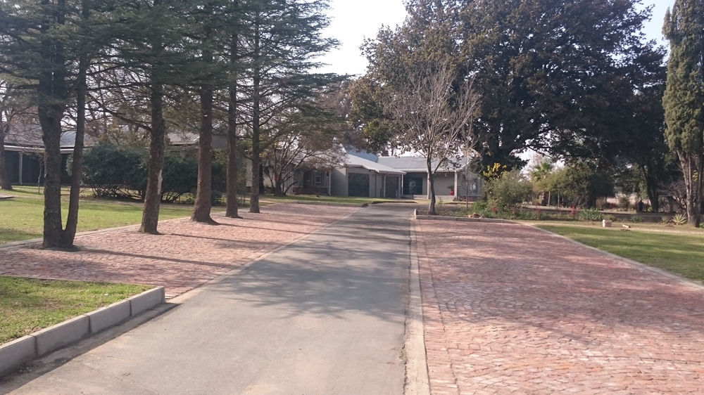 Hotel @ Secunda Exterior photo